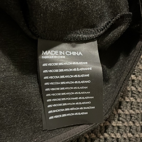 NWOT Club Monaco XS top. Dark grey. - Picture 3 of 3